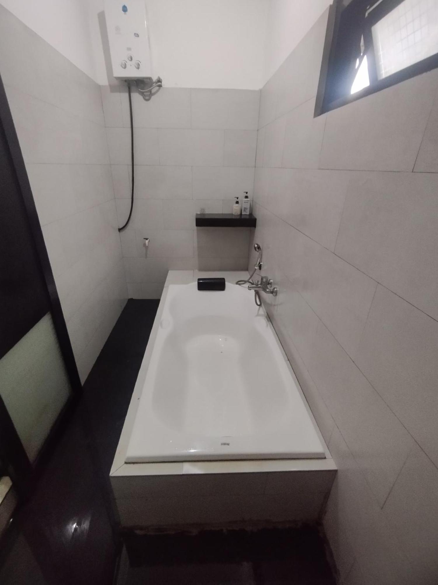 Villa Cassandra Cigombong Bagian luar foto